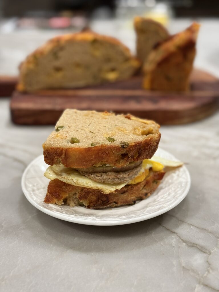 Egg sandwich o Jalapeno cheddar sourdough loaf