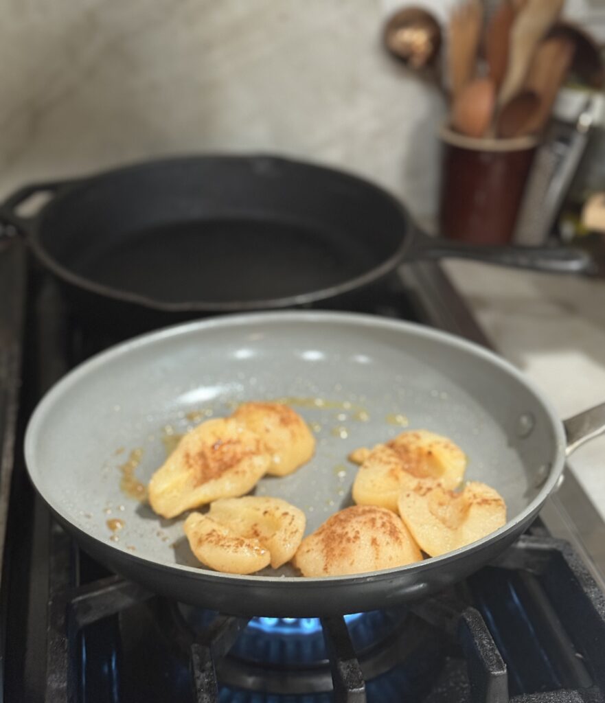 Non-toxic skillet cookware