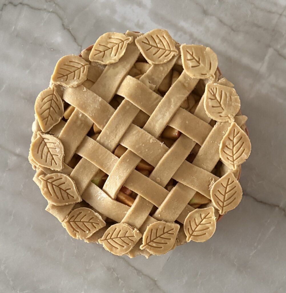 Old-fashioned apple pie