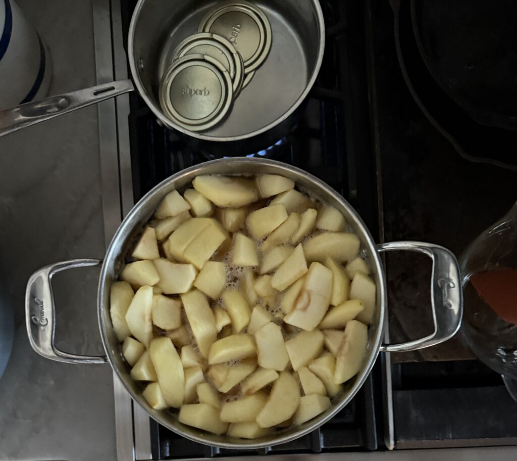 How to can sliced apples