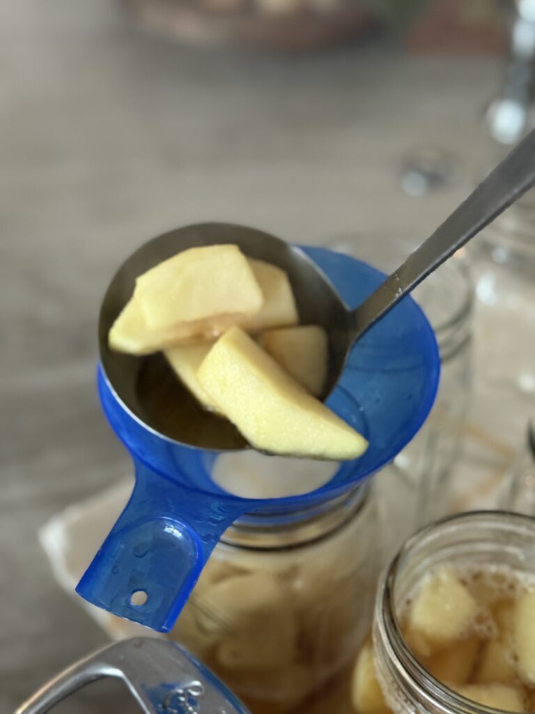 How to can sliced apples