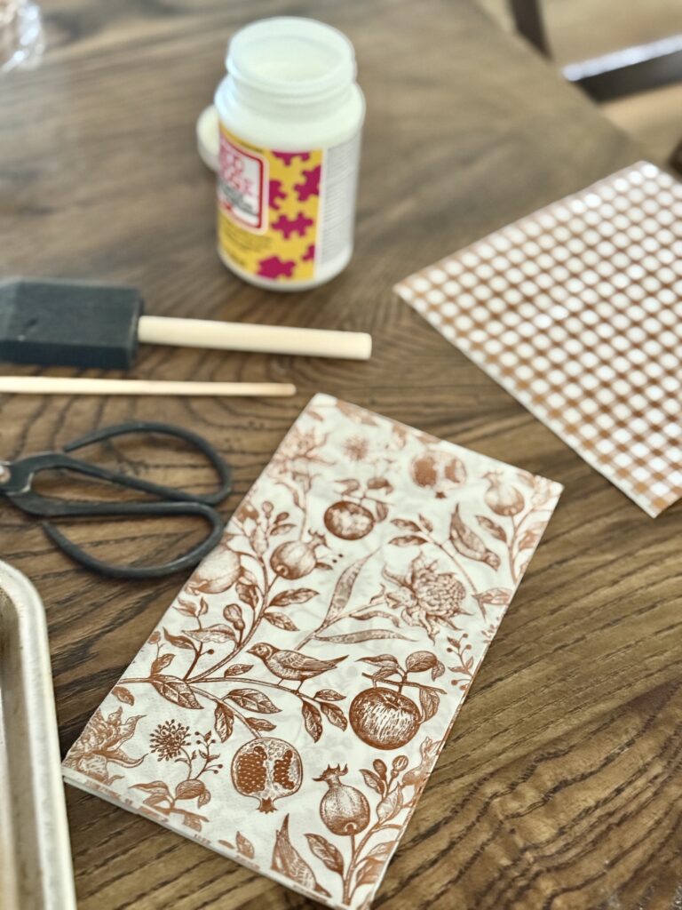 DIY Paper Napkin Thanksgiving Garland