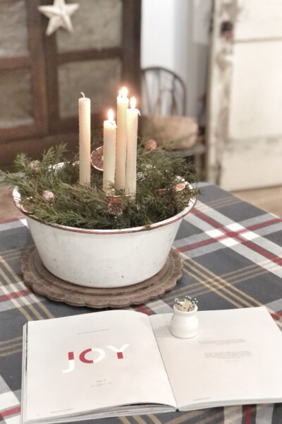 Advent season candles and wreath