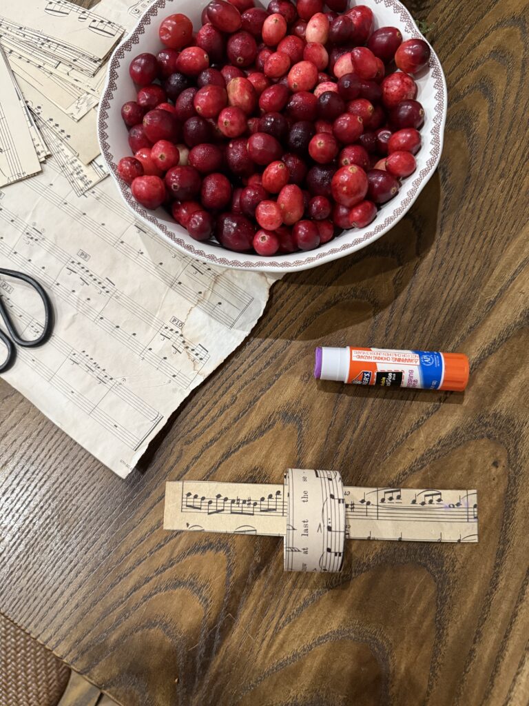 Music note paper Christmas DIy Paper Chain Garland