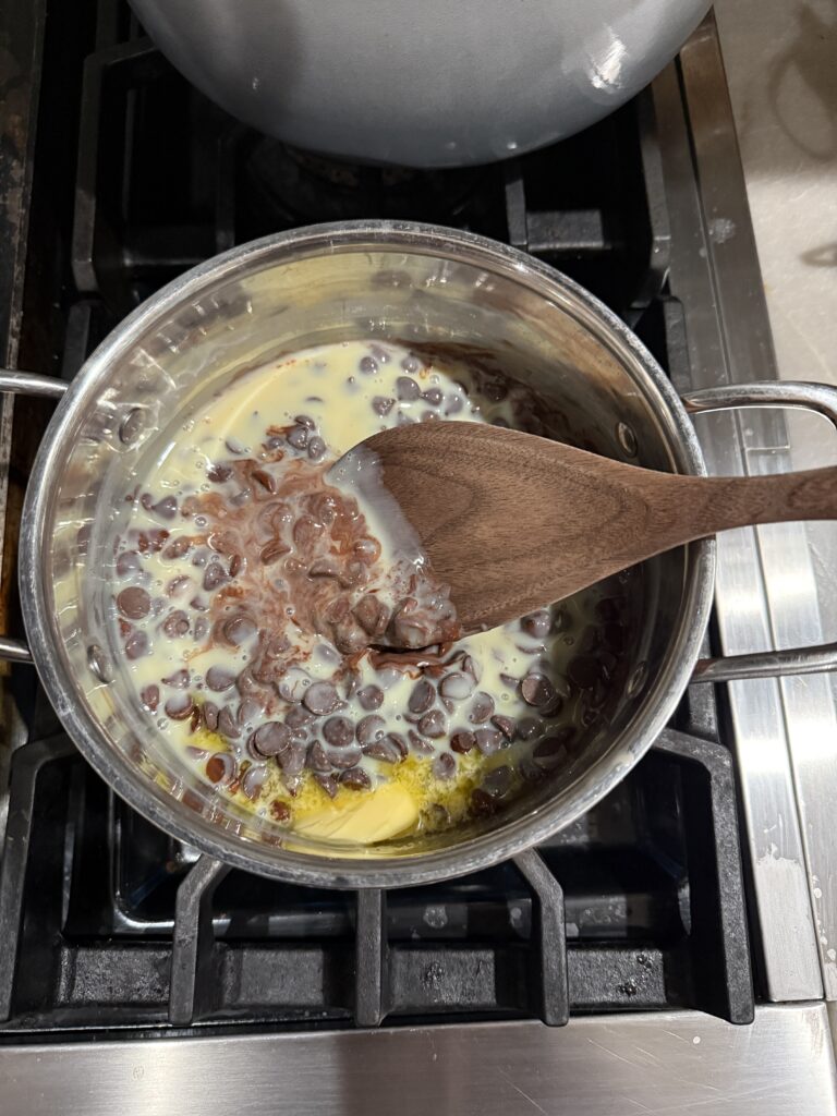Old-fashioned chocolate peanut butter fudge