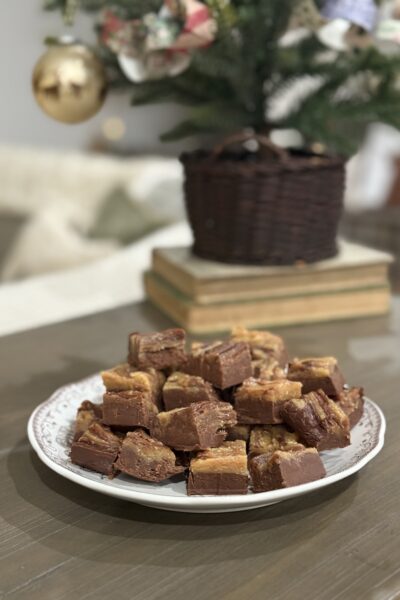 Old-fashioned chocolate peanut butter fudge