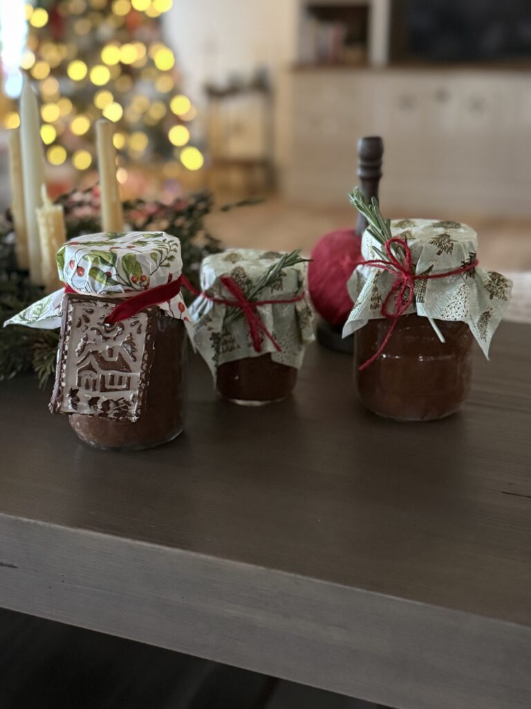 Apple butter Cozy Homemade Christmas Gifts