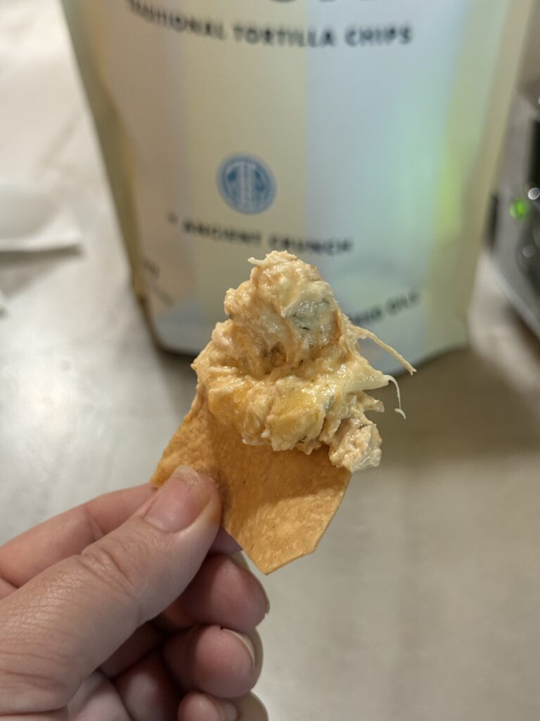 Slow-cooker Hot chicken dip