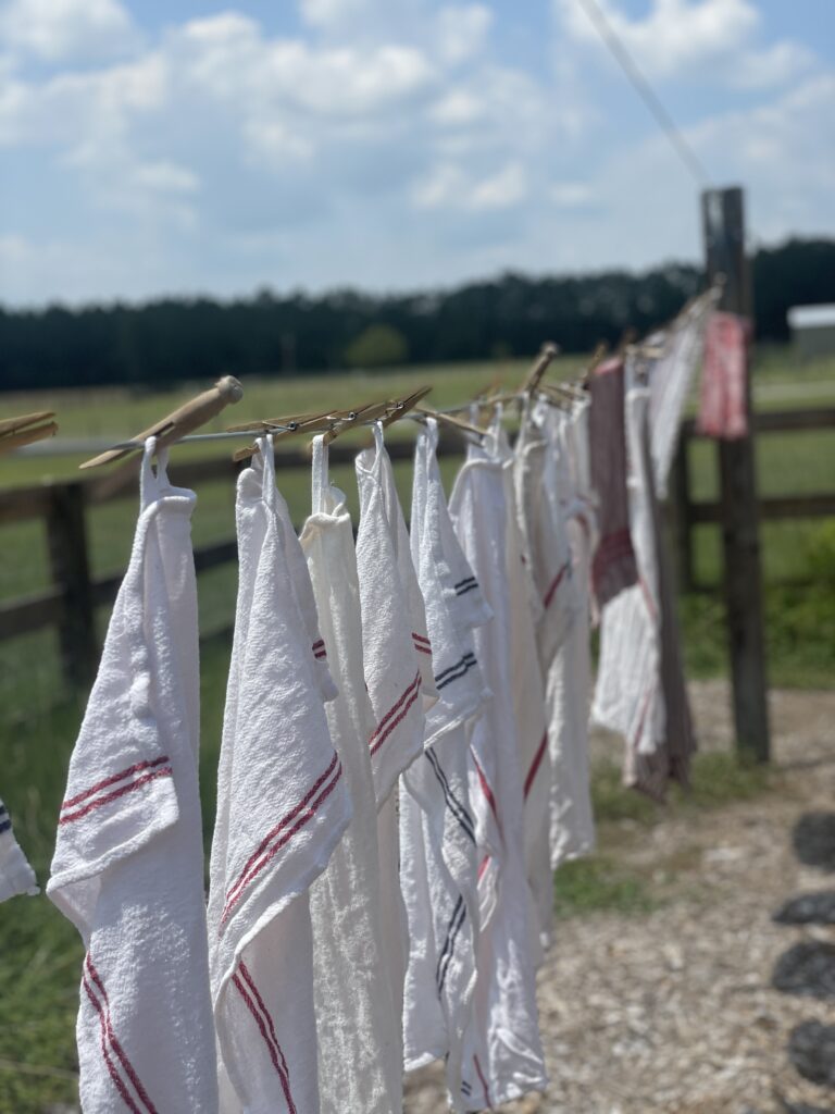 Amish clothesline