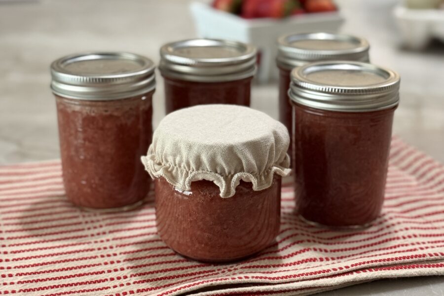 Strawberry vanilla jam