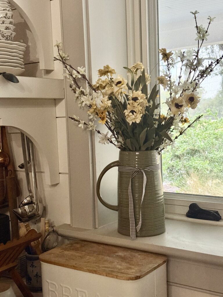 Cottagecore spring decor