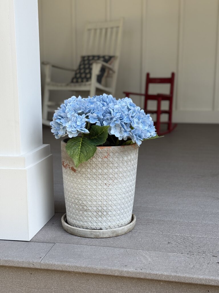 Patriotic porch decor