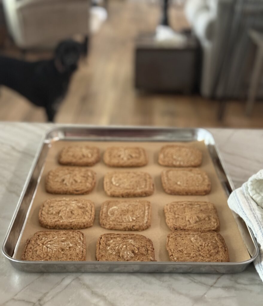 Fall spice shortbread cookies