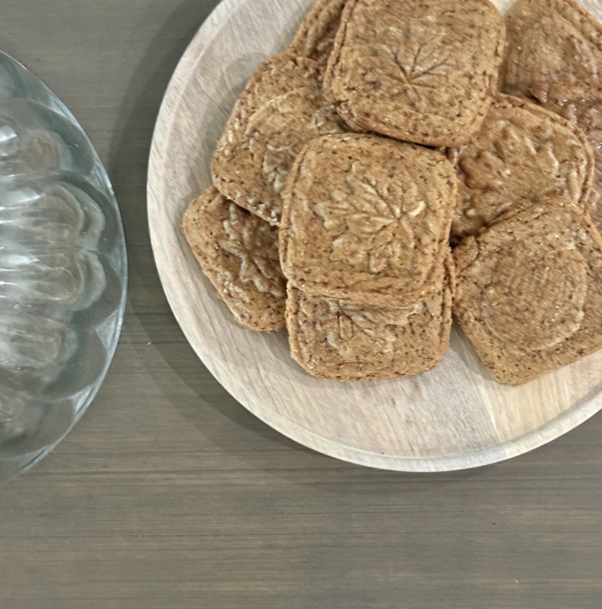 Fall spice shortbread cookies