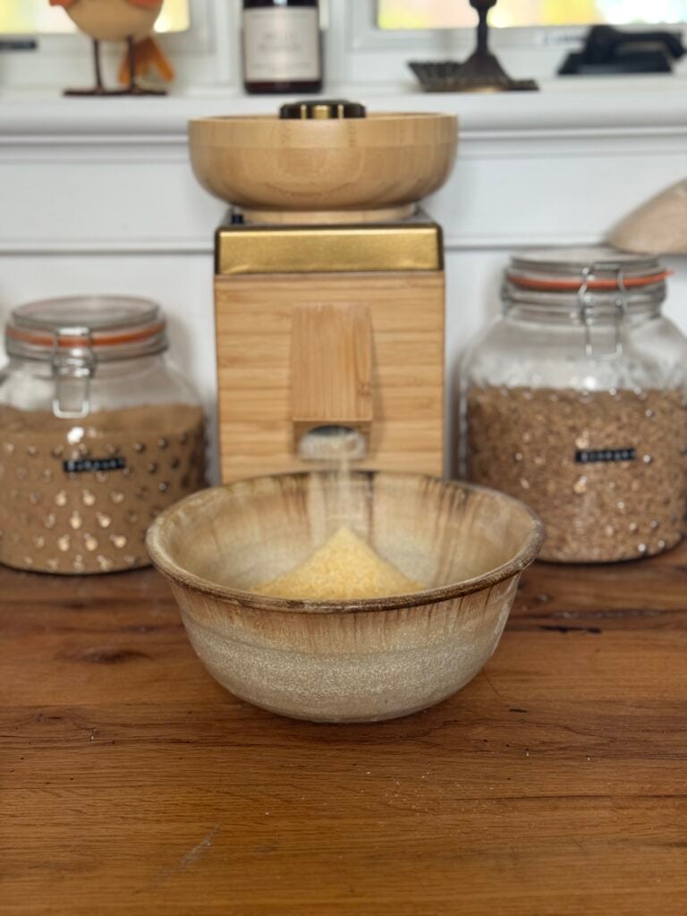 Fresh-milled corn meal