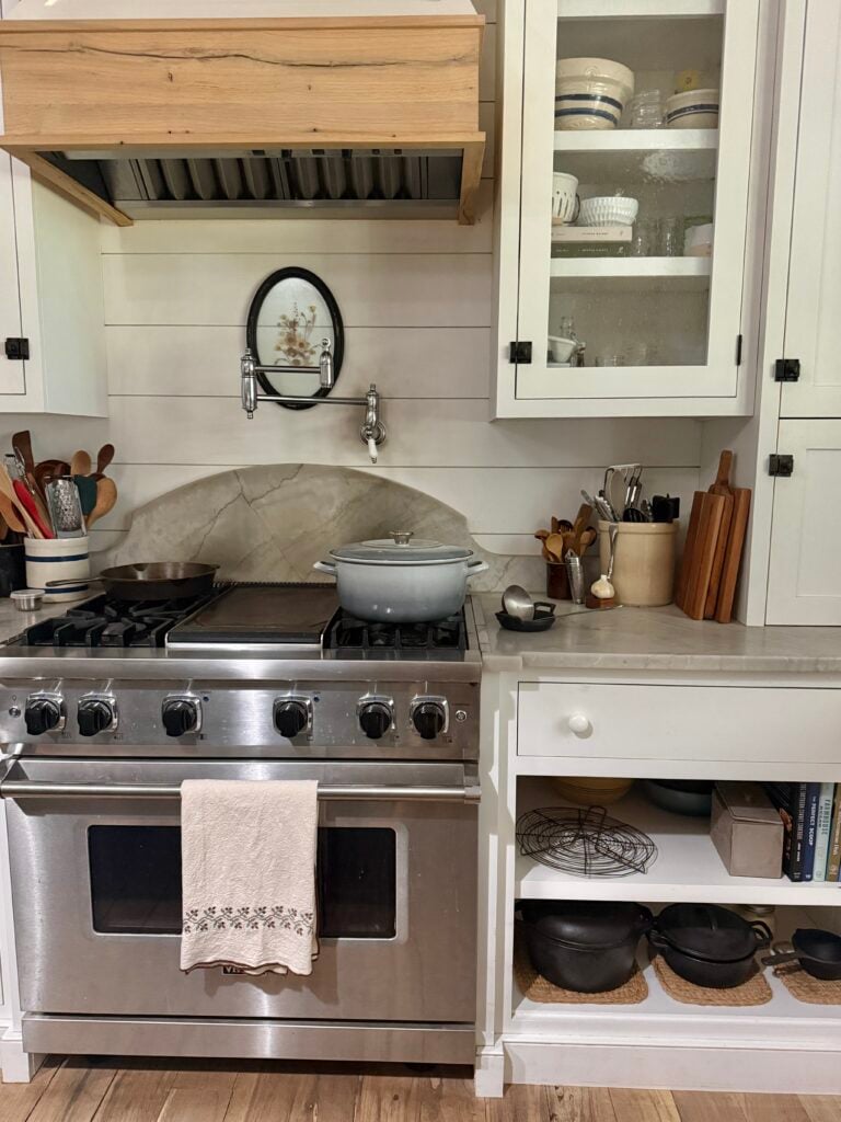 Soup greenpan dutch oven on the stove